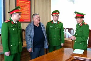 Sử dụng tài liệu giả đi đấu thầu, 1 giám đốc bị khởi tố 