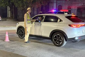 CSGT Nghệ An sẽ kiểm tra, đo nồng độ cồn xuyên giao thừa, xuyên Tết 