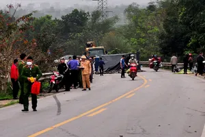 Thương tâm: Hai mẹ con cô giáo tử vong sau va chạm với xe tải