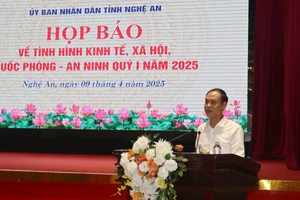 Nghệ An sẽ chi 75 tỉ đồng hỗ trợ 60 người xin nghỉ hưu trước tuổi