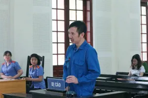 Vu vạ 'mày cặp bồ với vợ tao' để cưỡng đoạt tiền