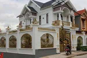 Lừa đảo hàng ngàn người qua mạng rồi về quê xây biệt thự 