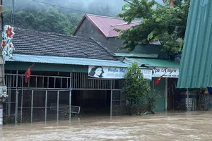 Thủ tướng chỉ đạo tập trung ứng phó khẩn cấp với mưa lũ trên sông Cả