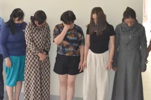 Triệt phá nhóm làm 'chuồng cọp' lắp camera quan sát để… đánh bạc