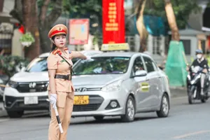 Quy định mới về việc CSGT dừng xe để kiểm soát giao thông