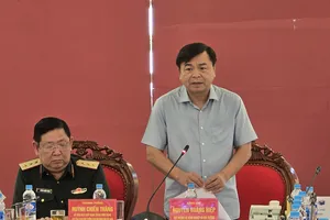 Bão số 10 gió mạnh cấp 12: Hơn 11.000 người đã sơ tán, 4 người mất tích