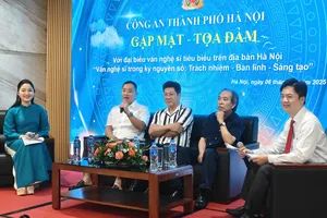 Công an TP Hà Nội gặp mặt văn nghệ sĩ tiêu biểu