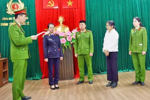 Nữ cán bộ thuế nhận hối lộ 2,3 tỉ đồng rồi đưa sếp, cả 2 cùng bị khởi tố 