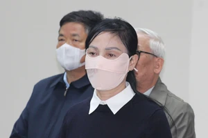 Cựu bí thư Vĩnh Phúc Hoàng Thị Thúy Lan nghẹn giọng nêu 2 nguyện vọng khi nói lời sau cùng