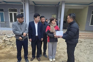 Vụ lật xe 9 người tử vong: Chồng thực hiện tâm nguyện dang dở của vợ