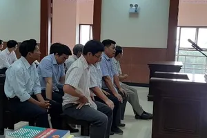 Tòa, Viện Cấp cao và luật sư 'đồng điệu' vụ Agribank Trà Vinh