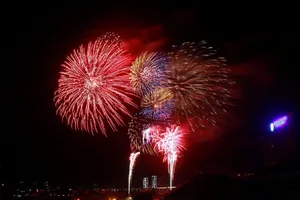 Đốt pháo ngày tết, coi chừng đi tù