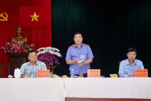 Phó giám đốc Sở Tư pháp TP.HCM kiểm tra việc trợ giúp pháp lý tại quận Tân Bình