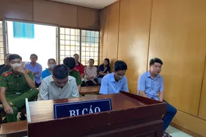 Phúc thẩm vụ đánh gãy chân ông thợ hồ: Ba bị cáo kêu oan, bị hại yêu cầu tăng hình phạt