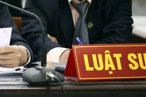 Một luật sư bị tạm đình chỉ tư cách thành viên 12 tháng vì lừa dối khách hàng