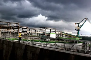 mỘT GÓC KHU XỬ LÝ NƯỚC THẢI LEE&MAN (ẢNH GIA TUỆ)