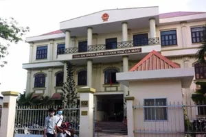 DN tặng xe Lexus cho Cà Mau bị kiện đòi 100 tỉ