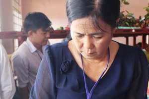 Lại săn lùng đặc sản bưởi da xanh còn... non