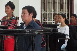 Ông nội thú tính lãnh án tù chung thân