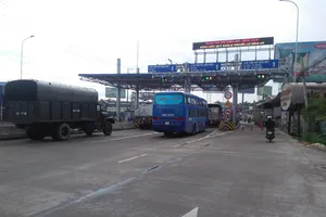 Không xử lý tài xế dùng tiền lẻ qua trạm quốc lộ 91