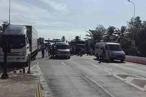 Tài xế phản ứng trạm T1 BOT quốc lộ 91 Cần Thơ 