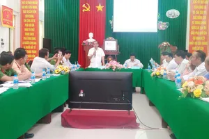 Phó Chủ tịch UBND TP Cần Thơ Nguyễn Thanh Dũng chủ trì họp triển khai các giải pháp cấp bách phòng chống dịch tả lợn Châu Phi và các bệnh khác ở động vật trên địa bàn Cần Thơ - ảnh CẨM GIANG