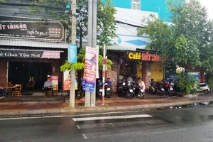 Cà Mau: Cấm massage, gội đầu; cho quán ăn, cà phê buôn bán