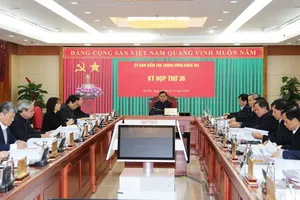 Cơ quan nào có thẩm quyền thi hành kỷ luật đảng viên là Uỷ viên Bộ Chính trị?