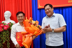 Chủ tịch Cà Mau bổ nhiệm Giám đốc Sở Thông tin và Truyền thông