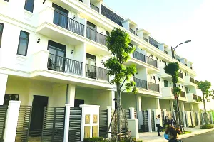 Sôi động thị trường nhà phố thương mại