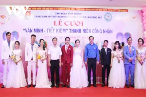 Đám cưới tập thể được tổ chức ấm cúng, tiết kiệm. Ảnh: THIÊN LÝ/VOV