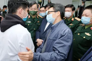 Sức khỏe 3 người tiêm vaccine COVID-19 đầu tiên ở Việt Nam