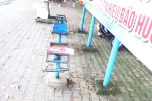 Vỉa hè đã hết 'chông'