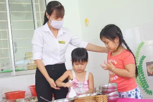 TP.HCM chi hàng tỉ đồng hỗ trợ, khen thưởng học sinh,giáo viên