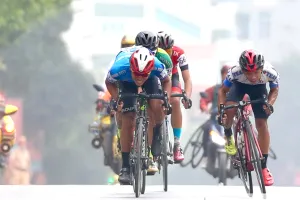 ‘Đầu tàu’ Nguyễn Trúc Xinh và cuarơ dũng cảm Nguyễn Văn Nhã