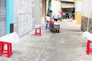 Chuyện ấm áp của xóm giữa những ngày phong tỏa