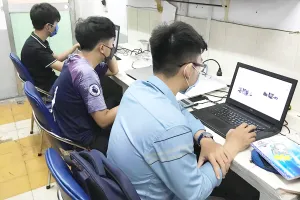 Lần đầu tiên sinh viên thi học kỳ trực tuyến