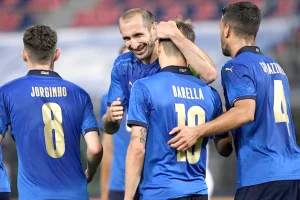 Tuyển Áo không phải đối thủ lớn của Ý