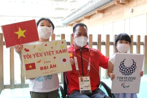 Lê Văn Công tại Tokyo. Ảnh: TTVN