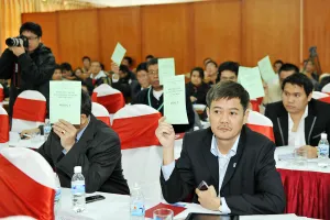 Lá phiếu của các cổ đông VPF bầu HĐQT. Ảnh: QT