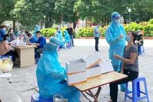 Nhanh chóng phủ vaccine để sớm trở về bình thường mới