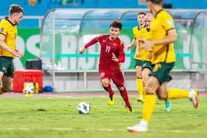 Lạch Tray gây sốc, sân Mỹ Đình sửa gấp