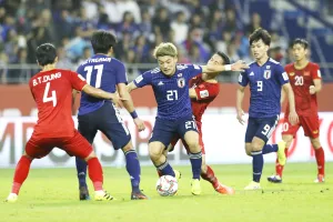 Sức ép lớn của HLV Hajime khi đến Việt Nam