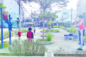Biến điểm đen về rác thành mảng xanh trong khu dân cư