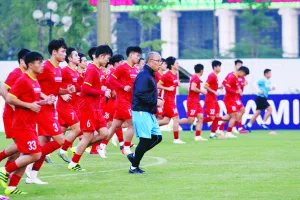 Thầy trò HLV Park Hang-seo miệt mài tập luyện và tái ngộ đội tuyển Trung Quốc trên sân Mỹ Đình vào đúng ngày mùng 1 tết Nguyên đán. Ảnh: HẢI THỊNH