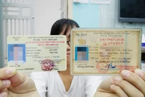 Trước khi giấy phép lái xe hết hạn, mọi người nên đi đổi để tránh bị phạt. Ảnh: TUYẾN PHAN