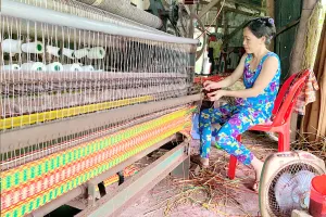 Làng chiếu trăm tuổi ở miền Tây rộn ràng đón tết