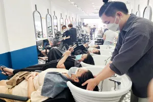 TP.HCM siết chặt hoạt động ở 13 phường, xã vùng cam