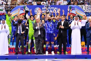Thầy trò HLV Kogure thắng Iran 3-2 trong trận chung kết, lên ngôi vô địch. Ảnh: AFC
