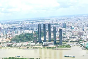 Các doanh nghiệp bất động sản cần áp dụng nhiều giải pháp đồng bộ để vượt qua giai đoạn thị trường thanh lọc. Ảnh: K.CƯỜNG